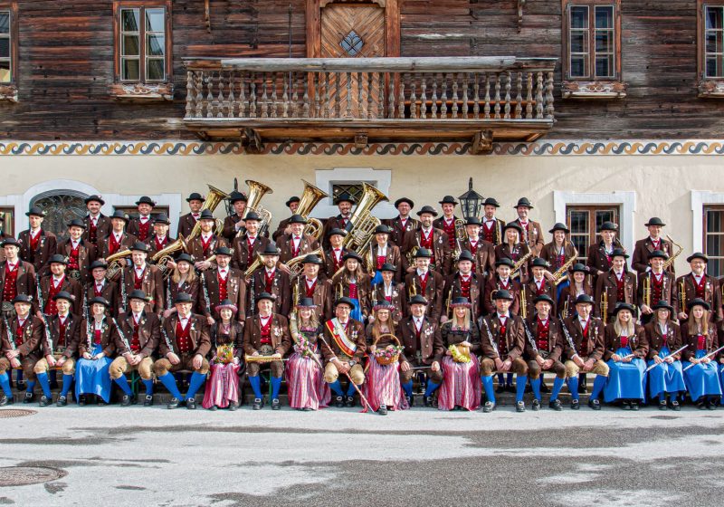 Gruppenfoto der Trachtenmusikkapelle Altenmarkt 2022